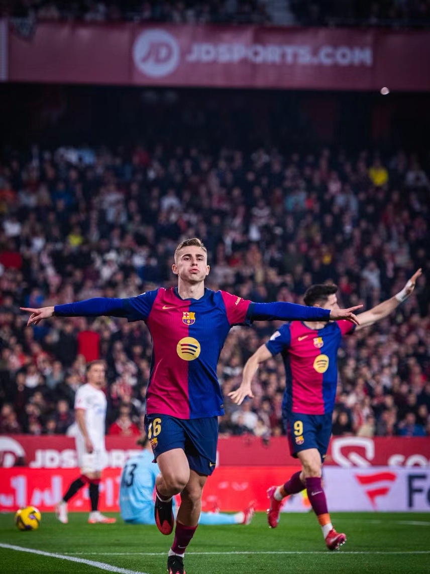 开云体育官方网站-莱万多夫斯基在尤文图斯比赛中连败，绝杀引发热议！的简单介绍